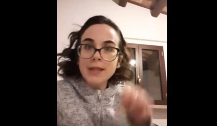 L'infermiera contro i negazionisti: "Non vi meritate i nostri sacrifici, se vi ammalate non venite in ospedale"