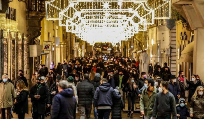 Il Pd preoccupato per il Natale: "servono altre misure per non disperdere i risultati ottenuti"
