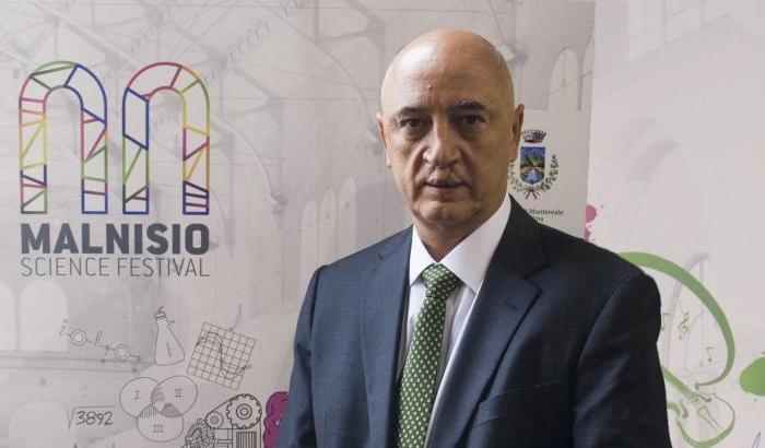 L'immunologo Cossarizza: "Se il virus muta l'efficacia del vaccino sarà a rischio"