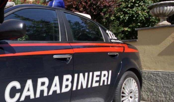 Tragica rapina in casa a Natale: un'anziana sorprende il ladro, ha un malore e muore