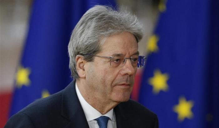 Gentiloni: "Il Pd sta tenendo in piedi la baracca, ora serve un recovery europeista"