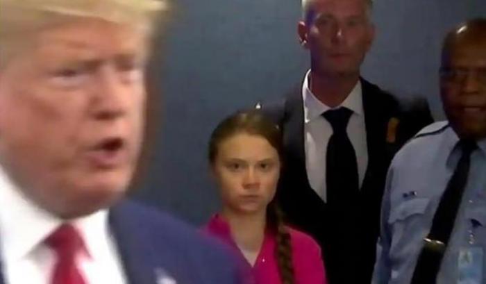 Greta Thumberg guarda Trump