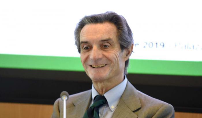 Dopo la figuraccia Fontana esulta: "Lombardia in zona arancione"