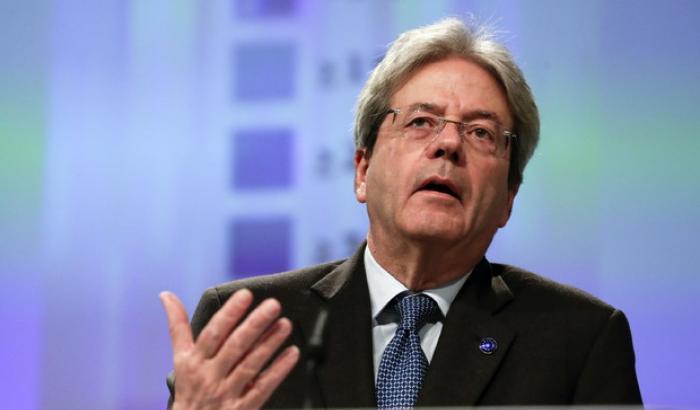 Calo del Pil dell'8,8% nel 2020. Gentiloni: "Oggi arrivano i soldi del Sure"