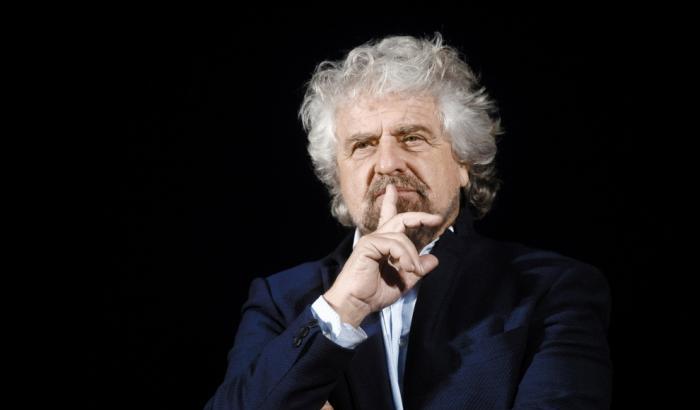 Grillo ci ritenta con la riforna per i media: Rai come la Bbc e stop ai fondi pubblici all'editoria