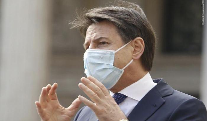 Conte sul governo Draghi: "Non guardiamo ai destini personali ma alla sofferenza che c'è nel paese"