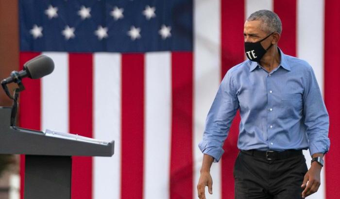 Obama sbarca su Tiktok: "Vaccinatevi per poter andare ai concerti e alle partite"