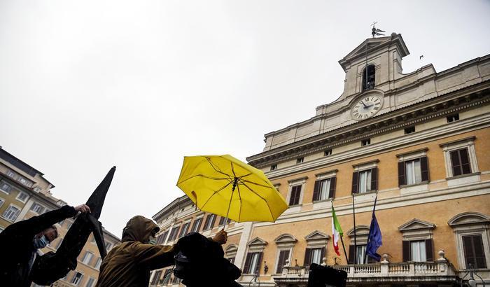 La scuola quest'anno terminerà a fine giugno? L'idea di Draghi, i dubbi dei sindacati