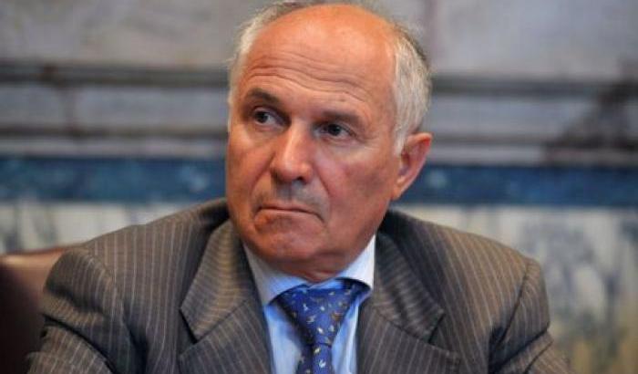 Camporini: "Al capezzale della politica italiana, sono accorsi tre salvatori: Draghi, Biden e l’Europa"