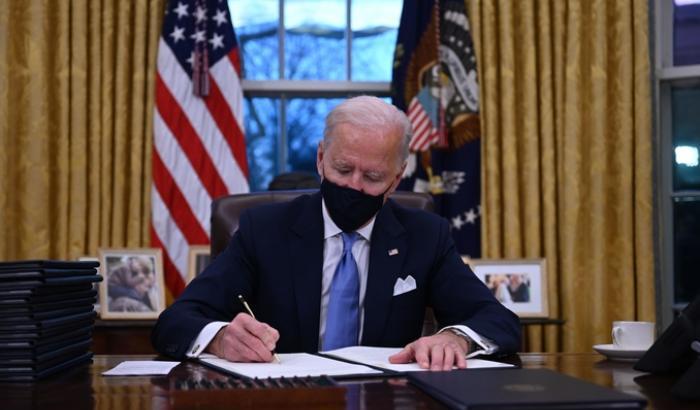 00059D98-biden Biden
