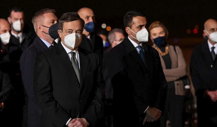 Draghi, Di Maio e Guerini accolgono le salme