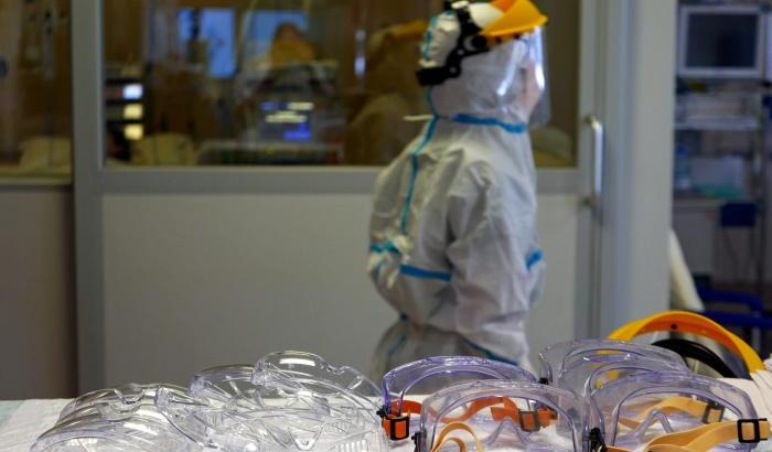 La terza ondata galoppa: emergenza ricoveri, 307 decessi, 23.641 nuovi contagi