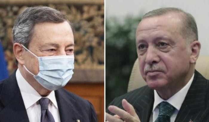 Draghi chiama Erdogan: "Preoccupato per i diritti umani in Turchia"