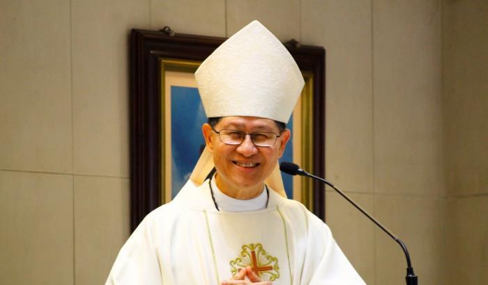 Il cardinale Tagle: ”La pandemia ha evidenziato la mancanza di fratellanza e le barriere che separano i ricchi e i poveri”