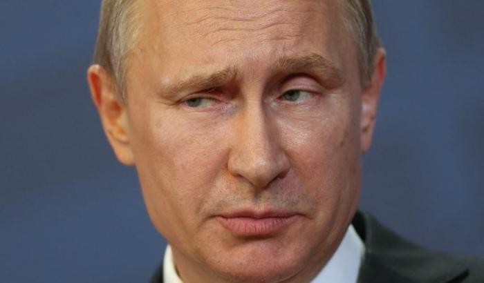 Spie di Putin, tensione tra Roma e Mosca: "Immediata espulsione dei due funzionari russi"