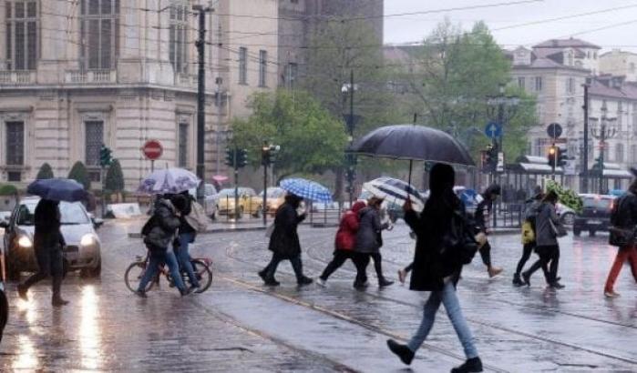 Ancora caldo e sole per due giorni: per Pasqua e Pasquetta arriverà il maltempo