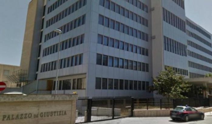 La procura di Trapani indaga sulle Ong ma intercetta i giornalisti: è polemica