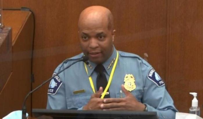 Il capo della Polizia di Minneapolis testimonia contro l'imputato per l'omicidio di George Floyd