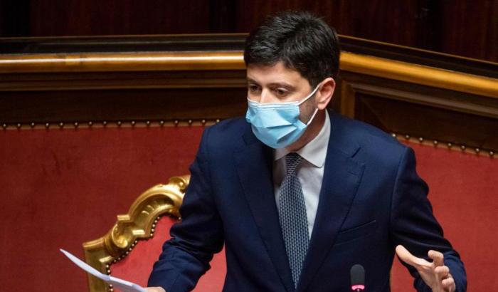 Il governo ha deciso: “I richiami anti-Covid saranno Pfizer o Moderna a 42 giorni”