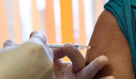 Altri 40 operatori sanitari no-vax sospesi da stipendio e servizio a Pescara