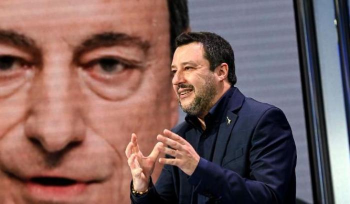 Salvini destabilizza il governo e la Lega si lamenta da Draghi: "Dal Pd ci insultano"
