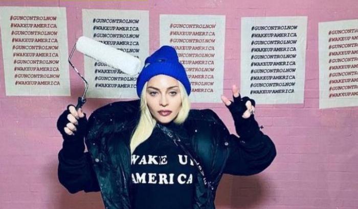 Madonna dopo le stragi: "Il controllo delle armi salva le vite come un vaccino"