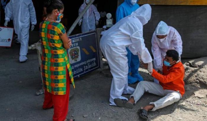 Scoppio di una bombola di ossigeno in India