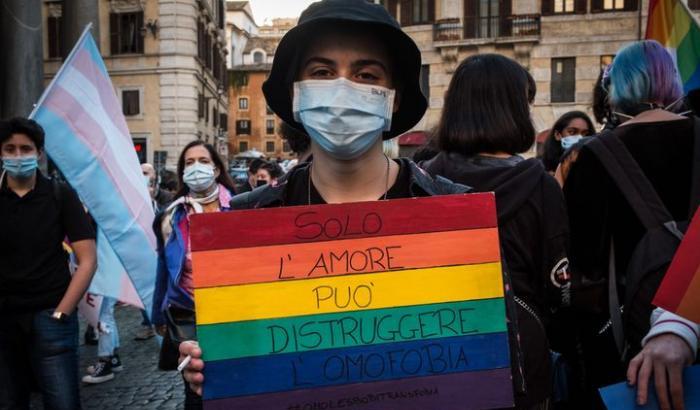 La Lega (con l'aiuto di Iv) affossa il Ddl Zan: "Draghi ci ha chiesto di accantonare temi divisivi"