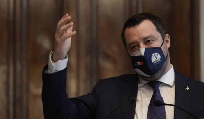 Crisanti osa opporsi alle riaperture e Salvini scatena la Bestia: "Si vergogni"