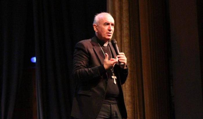 Il vescovo di Noto dopo la strage di migranti: "Passare da indifferenza a fraternità"