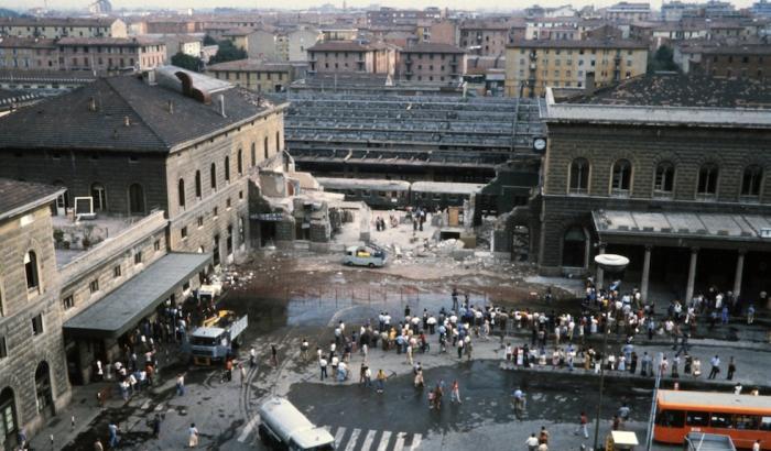 Strage di Bologna, Mattarella: "Atto di uomini vili, la verità è un nostro dovere"