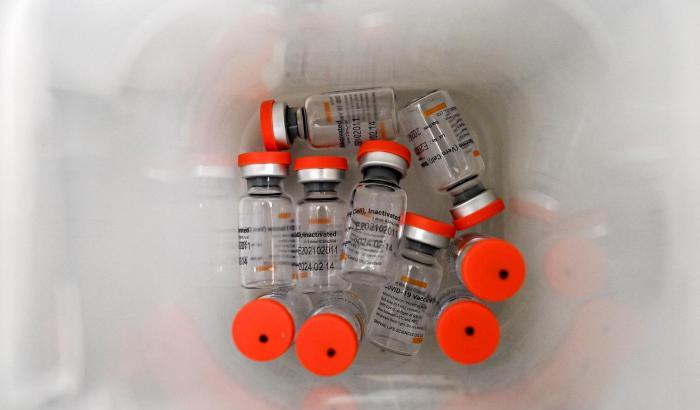 Avviata revisione dell'Ema sul vaccino cinese anti-Covid: ecco perché