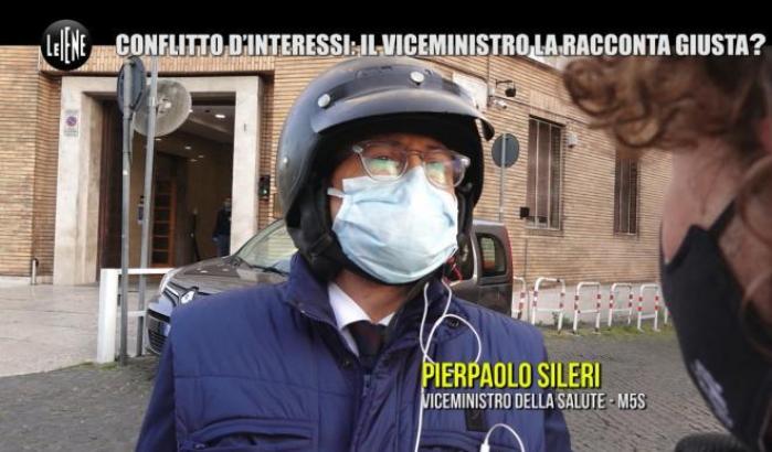 Le Iene attaccano ancora Sileri: "Ha violato la legge lavorando in una clinica convenzionata"