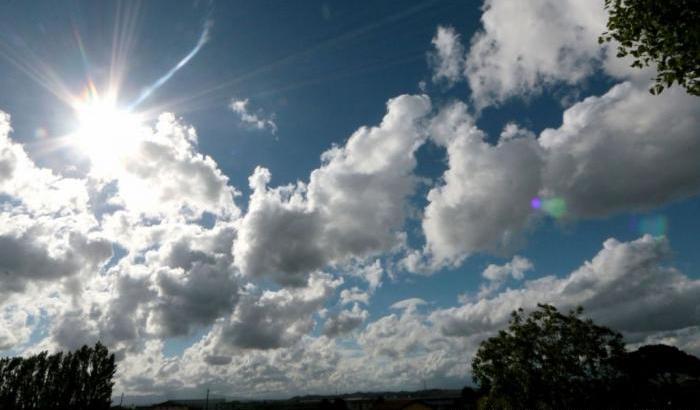 Oggi e domani maltempo, poi nel weekend arriva il sole: ecco le previsioni
