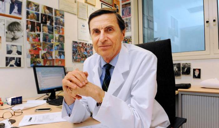 L'immunologo Mantovani: "Sensato il mix di vaccini ma servono più dati"