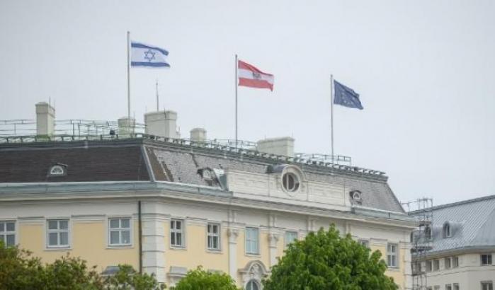 Issata la bandiera di Israele a Vienna