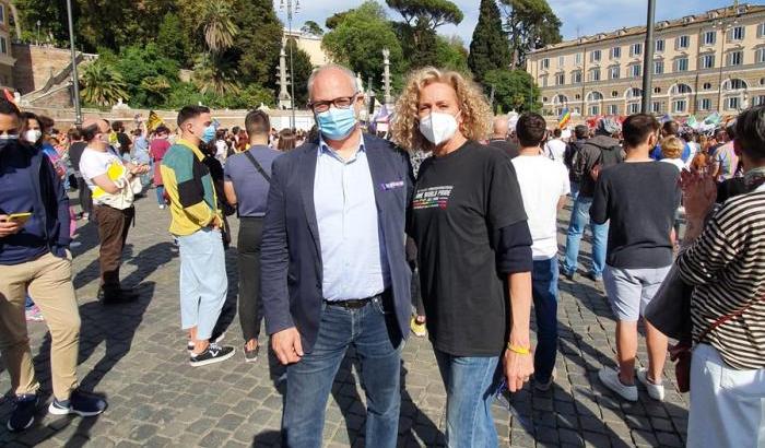 Monica Cirinnà in piazza a Roma