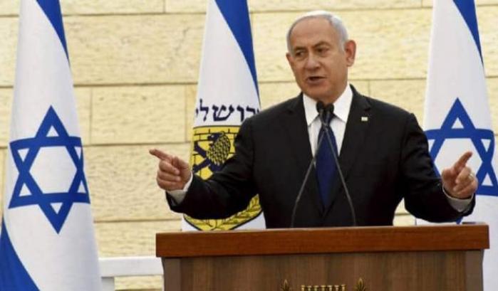 Netanyahu 'detronizzato' ma non lascia ancora la residenza ufficiale del primo ministro