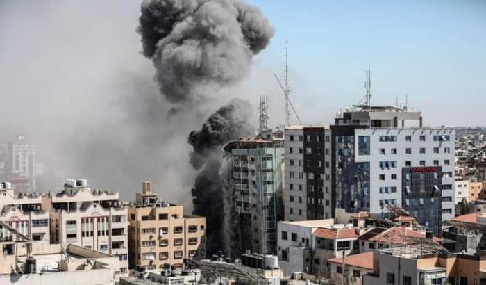 Bombe israeliane a Gaza