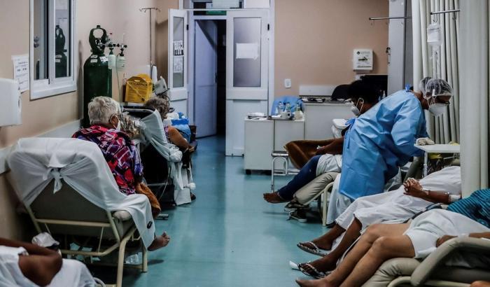 Aumentano ancora i contagi in Brasile: quasi 79mila in 24 ore