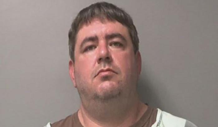 0005B68E-shane-wayne-michael-no-vax-condannato-a-10-anni-di-reclusione-per-aver-picchiato-sputato-e-insultato-un-uomo Shane Wayne Michael, no vax condannato a 10 anni di reclusione per aver picchiato, sputato e insultato un uomo