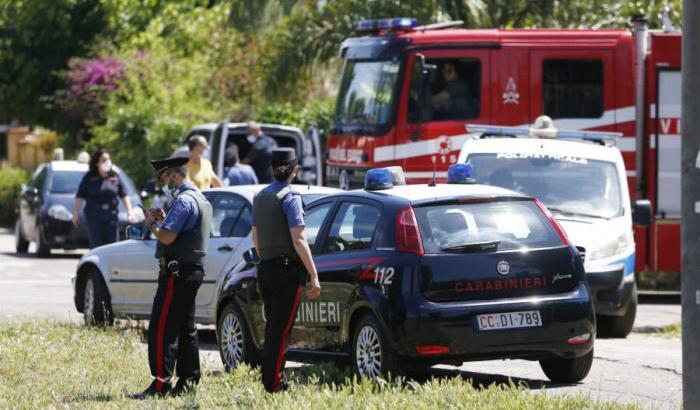 Carabinieri nel parco di Ardea