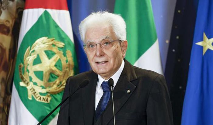 Mattarella nella Giornata del Rifugiato: "Riflettiamo per rendere effettivo il diritto alla protezione"