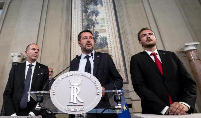 Veleno della Lega contro Letta: "Il Pd ha elemosinato alleanze con chiunque..."