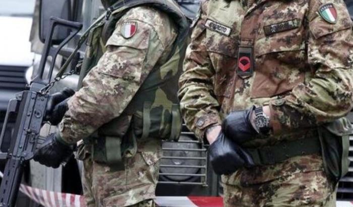 Molestie verbali: due militari rischiano il processo per 'catcalling'