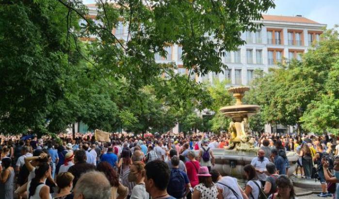 0005BEAF-manifestazione-contro-il-green-pass-a-milano Manifestazione contro il green pass a Milano