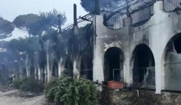 0005BEF8-incendio-colpisce-il-resort-di-temptation-island-in-sardegna-devastata-parte-della-struttura Incendio colpisce il resort di Temptation Island in Sardegna: devastata parte della struttura