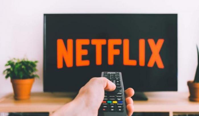 Non tutti sorridono, Netflix giù negli ascolti: la causa è la fine del lockdown