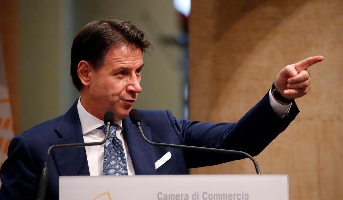 Conte mette i paletti: "Il reddito di cittadinanza non si discute, al massimo si migliora"