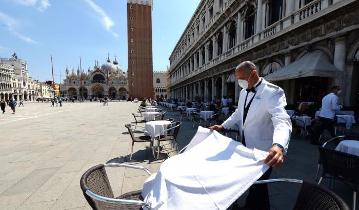 Venezia pensa al dopo-pandemia: numero chiuso e si paga per entrare